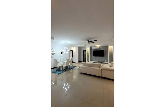 2 B/room upscale location, pool, security, laundry