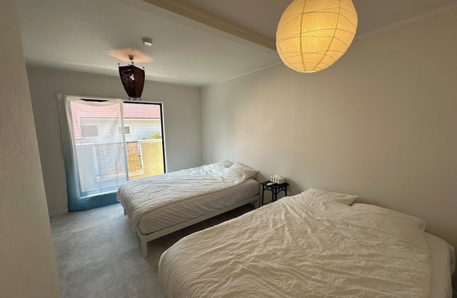 Private 2nd floor hideaway stay near Beach