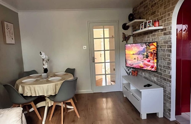 Cozy Apartment near Victoria Line – 30 min to Central London