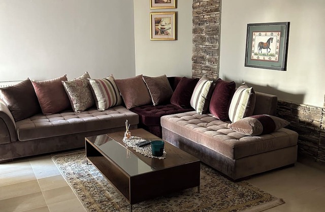 Opposite the children's play park, 8 km from the airport and 5 minutes from La Marsa.