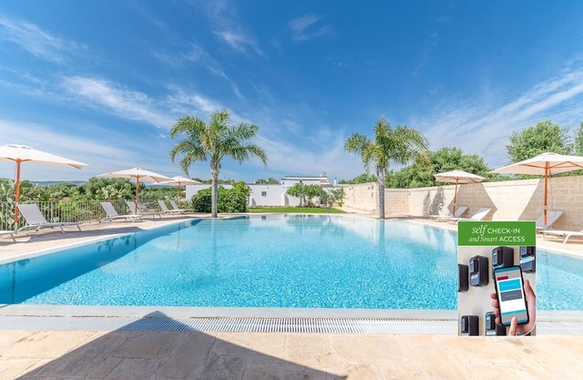 Villa in Rosa Marina with 11 bedrooms sleeps 21
