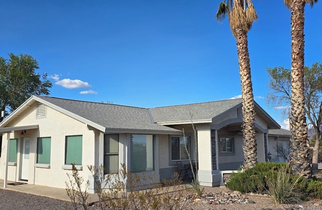 Charming 3 bed 3 bath home with stunning views of Mt Graham and valley below.