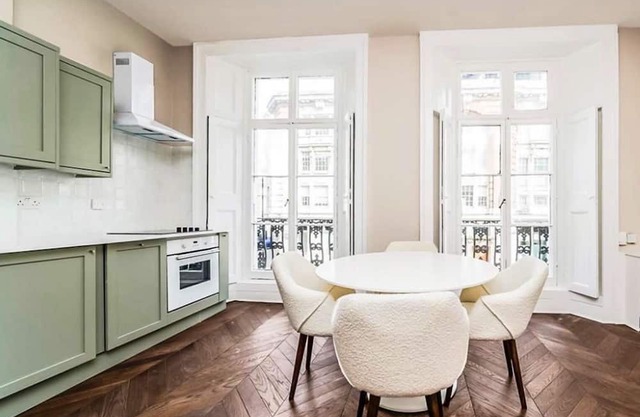 Stylish apartment in vibrant Camden area of London