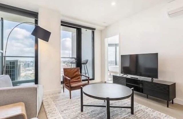 City Edge Urban Oasis w/Balcony & Panoramic Views