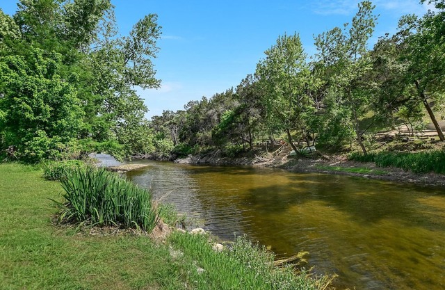 Relaxing Hill Country Stay | Pool + Creekfront