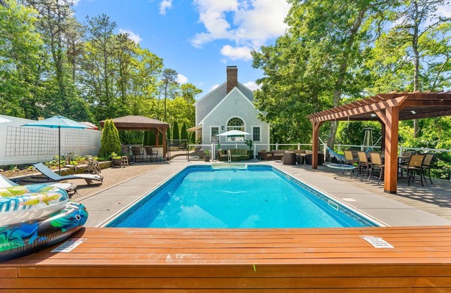 Family Escape Luxury Retreat with Heated Pool&Firepit