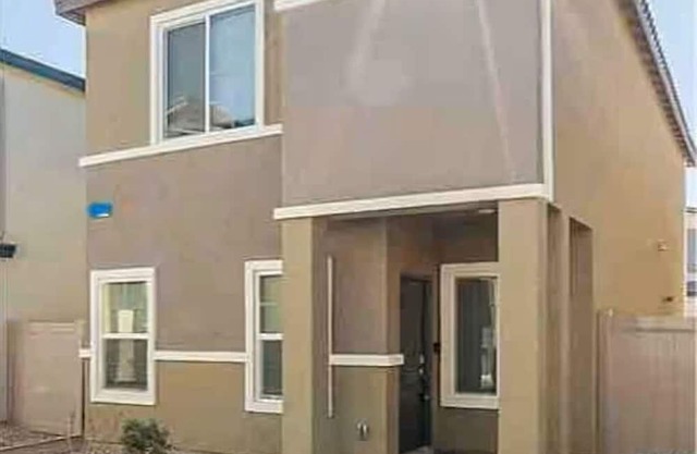 3-bedroom house in lovely North Las Vegas with attached garage