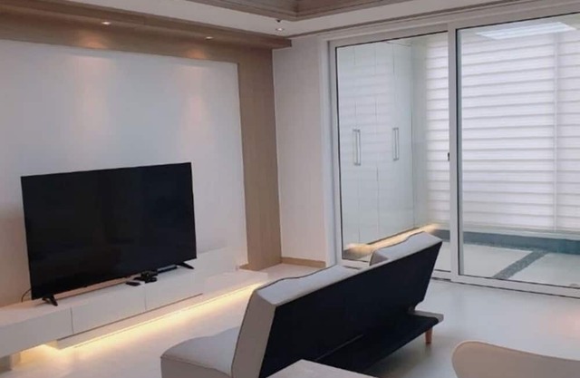 3-bedroom apartment in fabulous Daejeon with Dunsan-dong