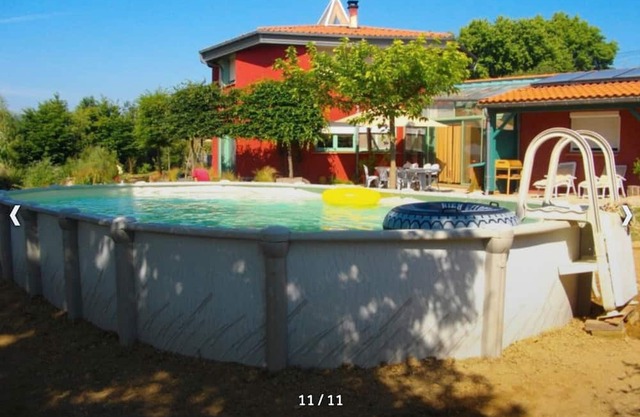 Le Pied à Terre – Cosy Holiday Home with Pool and Pyrenees View in Estibeaux