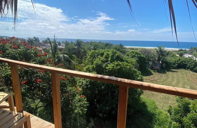 Oceanview cabin with AC in Brisas de Zicatela - 2 bedrooms