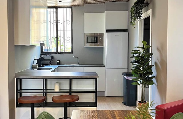 Charming boutique apartment 5 min from the subway