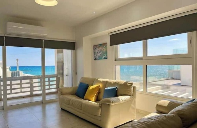 Larnaca Beachhouse Apartment