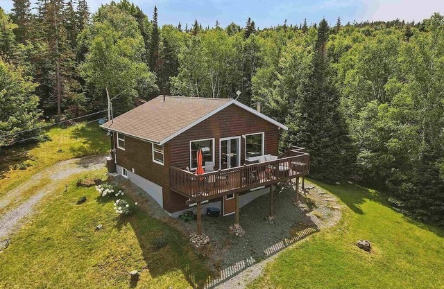 The Nature Dream House, Vacation home on Bras d'Or Lake, Cape Breton Island