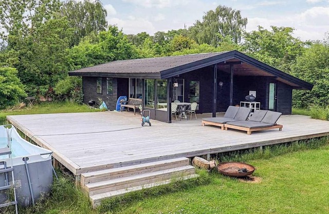 10 person Summerhouse with swimming pool