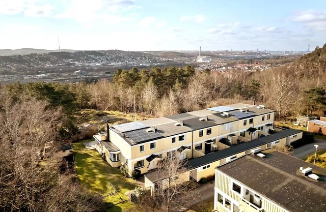 Premium Workers Home | Near Volvo | Parking