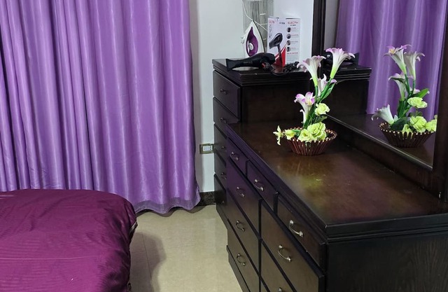 3-bedroom apartment in awesome Amman with AC