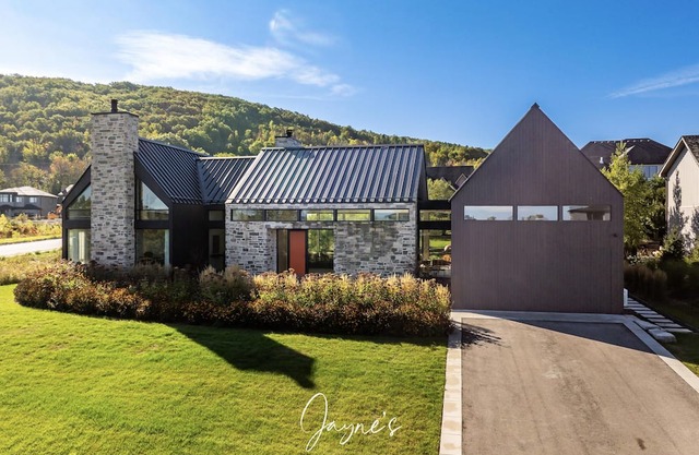 Luxurious new 4 bed 5 bath home