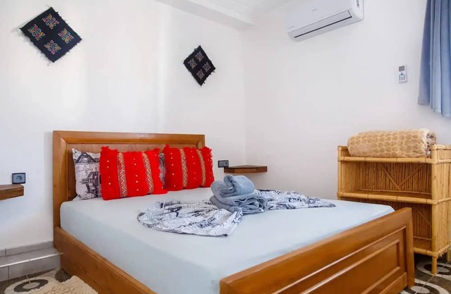 Bluerina - Private Studio and balcony And Breakfast Included