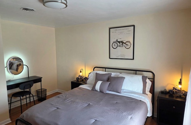 2bed/1bath TH - 7min Six Flags, 14min Navy Base