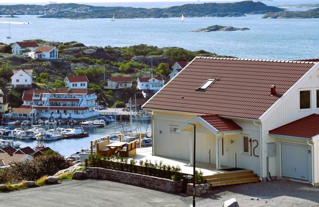 Panoramic view on Ellös top with 500m to sea | SE09125