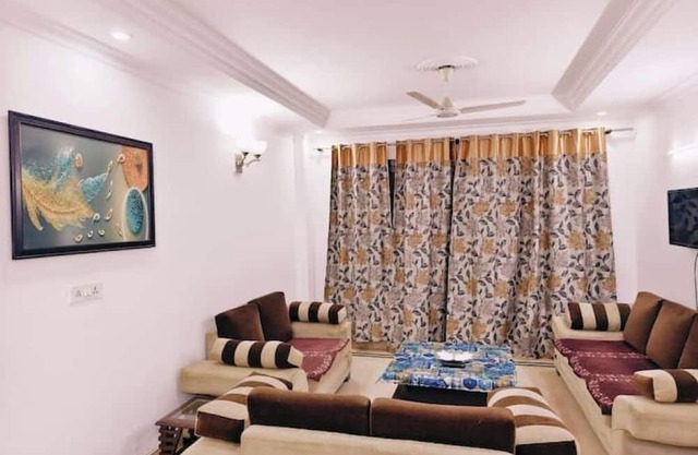 1BR-GK 2 near Market-HostMyStay