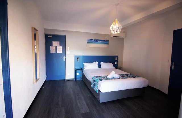 Your Dream Getaway in Six Fours Les Plages! Pet-friendly Property!