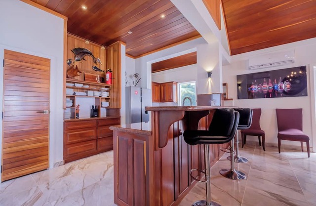 Wake Up in Paradise- Luxe Beachfront Living with Stunning Ocean Views