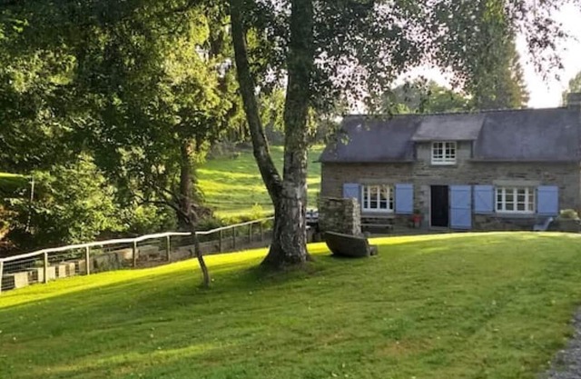 Moulin de Babel, vacation home in 4Ha nature reserve. Bike rental, games for everyone