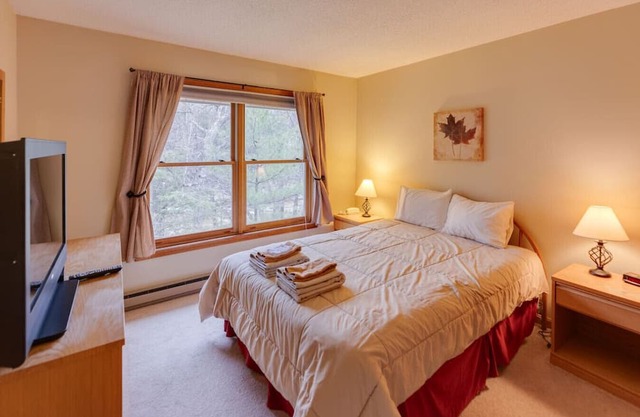 Riverfront Condo w/ Outdoor Pool