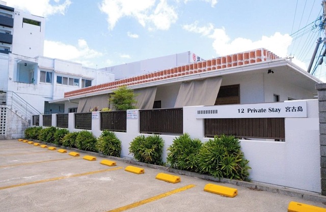 Right in the heart of downtown Miyakojima A spaci/Miyakojima Okinawa