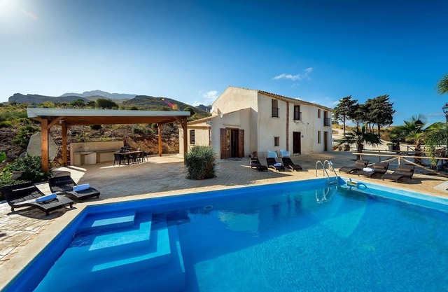 Villa en Castellammare Del Golfo con 5 habitaciones, capacidad 12