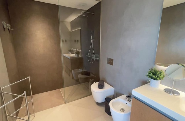 Tagus River view studio in lovely Lisboa with WiFi, AC