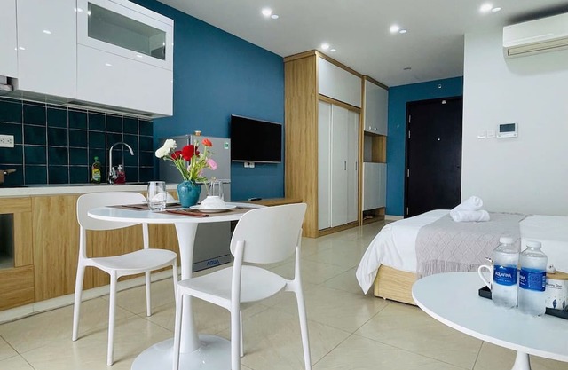 Căn hộ studio sang trọng với ban công có tầm nhìn rộng - Vinhomes D'Capitale