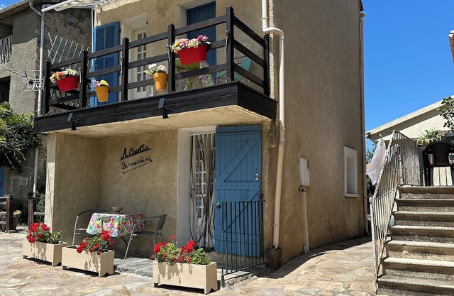 A. Casetta Centre de Corsica Santo Pietro di Venaco