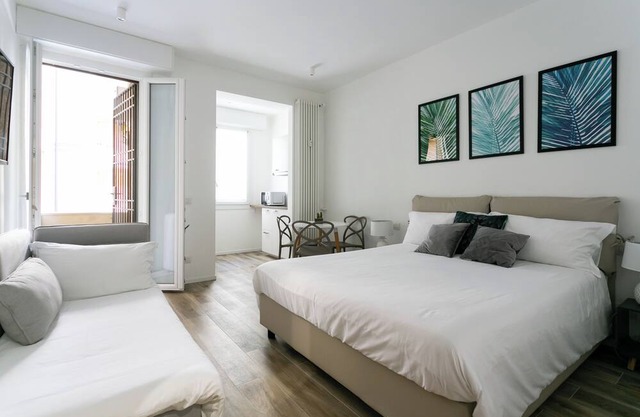 Milanofierapartments Amendola