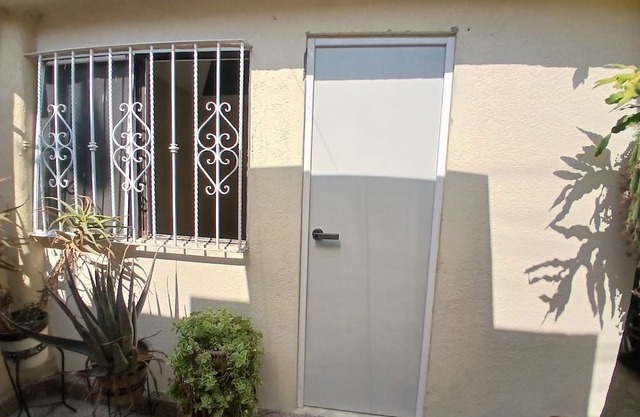 Independent room, 2 persons, near tourist attractions of the area.