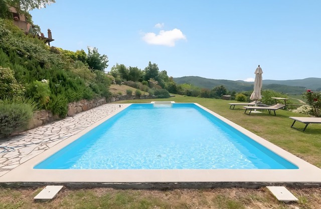 Apartment 'Il Magnifico' with Shared Pool, Private Terrace and Wi-Fi