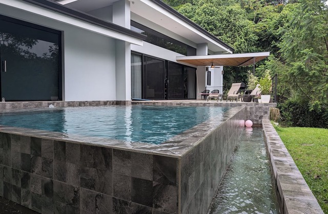 SOULSHINE Private, Secure, Picturesque and Peaceful. SEEKING 6 MONTH RENTER