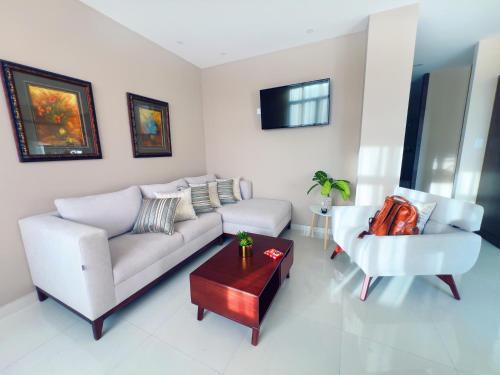 Apartamento Minimalista en el Centro de Loja