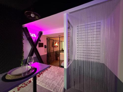 Hard-love , Balneotherapy , 550 m from the train station