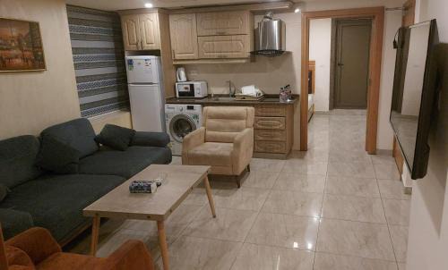 Golden Star Hotel Suite