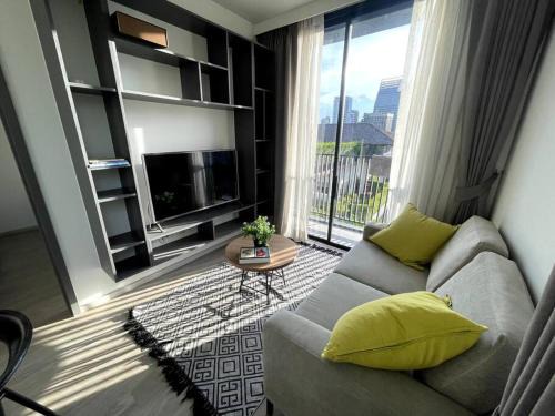 2 beds 2 Baths, Ruamrudee 2, Minimum 1 month Stay only