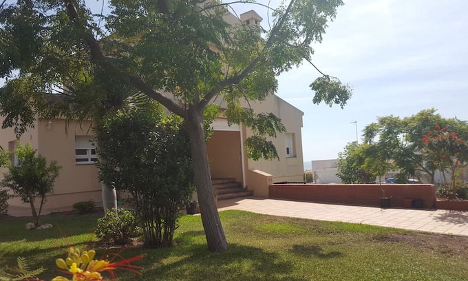 Laguna de El Portil Villa | CHALET INDEPENDIENTE, JUNTO A PLAYA DE EL PORTIL