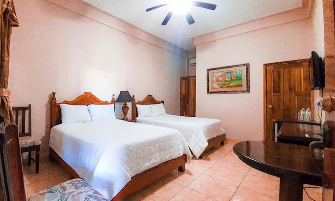 La Ceiba Hotel | Hotel Versalles Habitación Doble