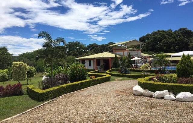 Rivera Cabina | CASA DE CAMPO LA CARMELITA