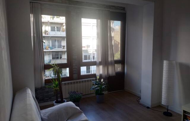 Esquerra de l'Eixample Apartamento | Cozy single room in Iconic E'ixample Neighborhood