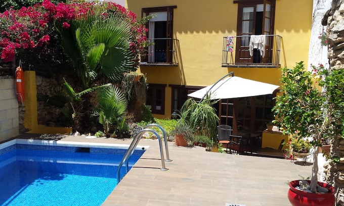 Nerja City Centre Hostal | guesthouse con piscina