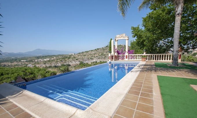 Llutxent Villa | PARTHENON - Villa for 10 people in Llutxent.
