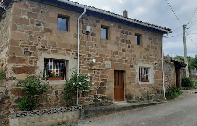 Valderredible Casa | La Casa Valluca