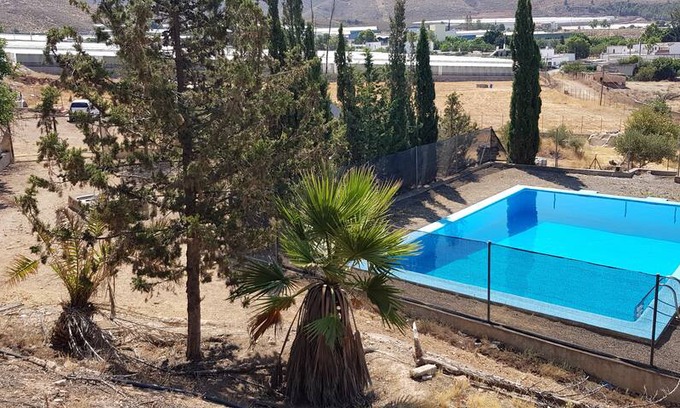 Alcaudique Cabina | Cortijo rural piscina privada"El Altosano Almeria